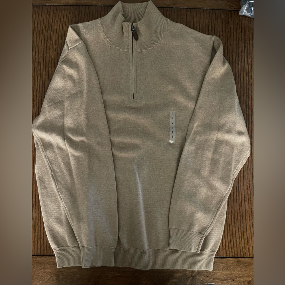 Roundtree & York Men’s half zip khaki sweater, NWT
